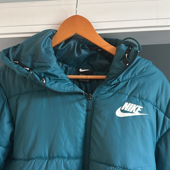 Teal puffer jacket! - Picture 2 of 4